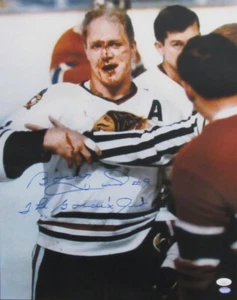 Foto autografiada 16x20 de Bobby Hall de los Chicago Blackhawks JSA 196396 - Imagen 1 de 3