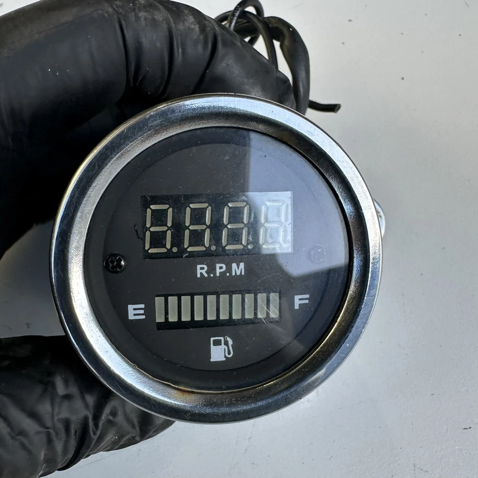 Suzuki Volusia Intruder VL800 2004 Aftermarket RPM tacho gauge - Image 1 of 4