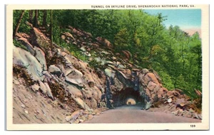 Postal Tunnel on Skyline Drive Parque Nacional Shenandoah Virginia - Imagen 1 de 2