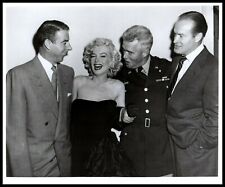 1950s Marilyn Monroe & Joe DiMaggio YANKEES BASEBALL LEGEND ORIG Photo 477
