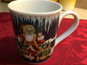 Eschenbach Porzellan Father Christmas w/Elves Mug, 4" tall, no chips/cracks - Imagen 1 de 5