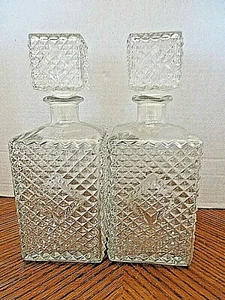 Pair of Exquisite Vintage Cut Glass Diamont Point Decanters - - 9" Tall - Picture 1 of 7
