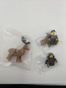 lego medieval boy and father hunting party with deer and Lego genuine capes. - Picture 1 of 5