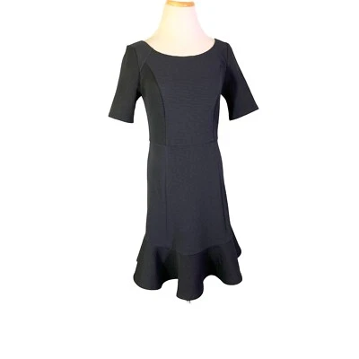 Vestido Anthropologie HD in Paris Talla 6 Tejido Texturizado Pequeño Negro Dobladillo Acampanado Foto 1 de 4