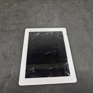 iPad 4 A1458 16GB Wi-Fi - Not Working, Cracked Screen, No Accessories - Picture 1 of 8