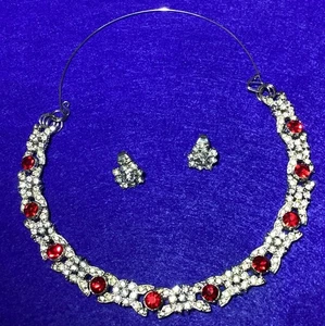 ¡Glamour vintage! Juego de pedrería y piedras rojas. Pendientes C/O y collar revivido - Imagen 1 de 16