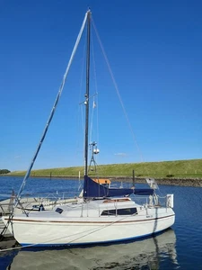 Segelboot Neptun 22, Kielschwerter, gute Ausstattung, Trailer, 8 PS Yamaha - Bild 1 von 9