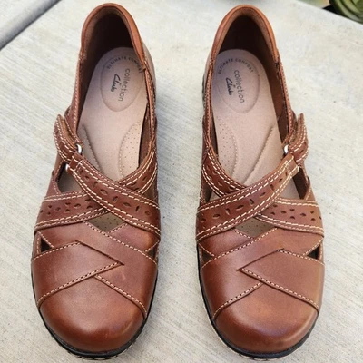 Женские удобные туфли на плоской подошве Clarks модель Mary Jane Ashland Spin Q коричневая кожа 8 M - Изображение 1 из 4