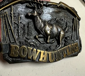 1983 Bergamot Brass Works BOWHUNTING Belt Buckle F146 3.25" x 2.5" - Picture 1 of 7