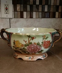 Floral and gold guilded  hand painted  porcelain server - Picture 1 of 20