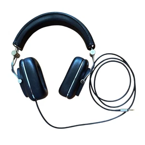 Bowers & Wilkins P7 Auriculares Sobre la Oreja con Cable Negros con Cable y Manual - Imagen 1 de 10