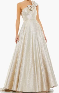 Mac Duggal Gold Metallic Evening Dress Gown Size 10 NWT Gold One Shoulder - Picture 1 of 12