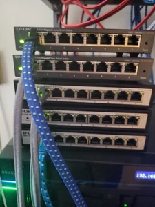 D-Link DGS-1100-08 Smart 8 Port Gigabit Switch – 4 Units - Picture 1 of 1