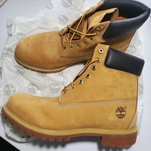 Timberland Men's 6 Inch Premium Waterproof Wheat Boots - US Men’s Size 11 M - Picture 1 of 12
