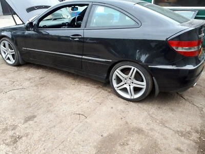 MERCEDES CLC BLACK BREAKING SPARES CDI 2008 2009 2010 2011 2148cc DIESEL LEATHER - Image 1 of 4