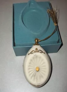 Adorno de Navidad Lenox China Navidad Anual Tradicional 1992 Nuevo en Caja - Imagen 1 de 1
