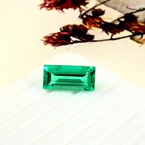 Lab Grown Colombian Hydrothermal Emerald Loose Gemstone Baguette Cut 3.60 CT - Picture 1 of 5