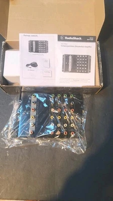 Amplificador de distribución de video componente 1 en 4 salidas Radio Shack modelo 15-130 Foto 1 de 4