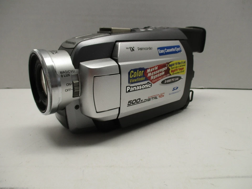 Panasonic Palmcorder PV-DV701 Mini DV Camcorder With Case And Accessories - Image 1 of 4