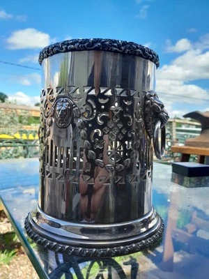 Vintage Silver Plated Fretted Wine Bottle Holder Tall Coaster Stand Lion Handles — 第 1/4 张图片