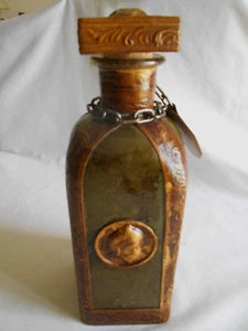 VINTAGE LEATHER COVERED SQUARE BOTTLE DECANTER EMPTY - Picture 1 of 5