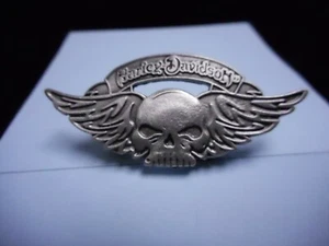 HARLEY DAVIDSON *****WINGED SCULL *** PEWTER PIN BEAUTIFUL FANTASTIC - Picture 1 of 3
