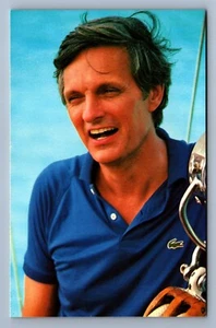 Postcard Vtg Famous Celebrity People Alan Alda Actor - Picture 1 of 2