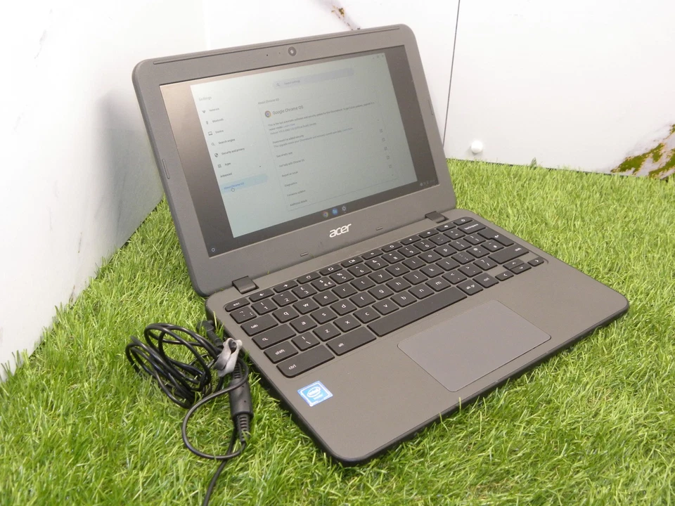 ACER CHROMEBOOK C731 Celeron N6030 1.40GHz 4GB RAM 16GB Storage 11.6in #V5 - Image 1 of 4