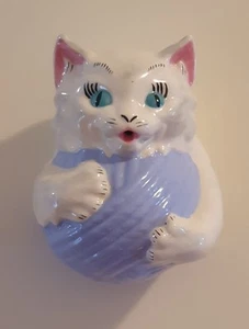 Vintage Mid-century Handpainted Ceramic "Kitten & Yarn" Wall Hanging - EUC - Picture 1 of 7