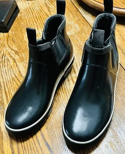 Women’s Size 7 Baffin Pond Rubber Slip On Rain Boots Black - Picture 1 of 6