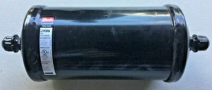 YORK 02613508000 3/8 Male Flare Filter Drier (4 for this price) - Picture 1 of 2