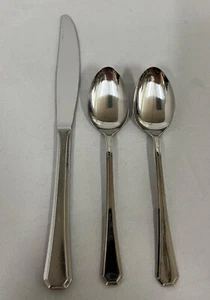 Supreme Cutlery by Towle Chestnut Hill Set of 3 - Butter Knife and 2 Teaspoons - Picture 1 of 3