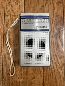 Panasonic RF-503 FM-AM 2 Bandas Receptor Radio Portátil De Colección Probado Funciona - Imagen 1 de 8
