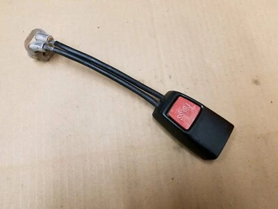 Receptor de cierre de hebilla de cinturón de seguridad delantero Volvo OEM 1981-1985 244 250 262 1244320  Foto 1 de 2