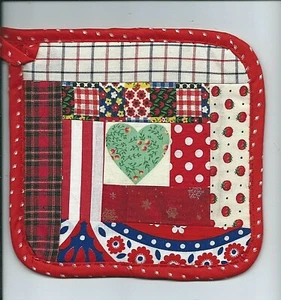 New red HOTPAD green heart POTHOLDER handmade sewn Valentine Gift Mushrooms back - Picture 1 of 2