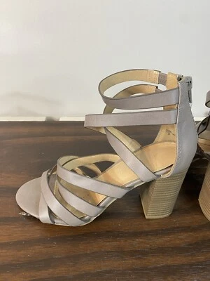 American Eagle Heels Women's Gray Strappy Size 7.5 US Zip Up. - Image 1 of 4