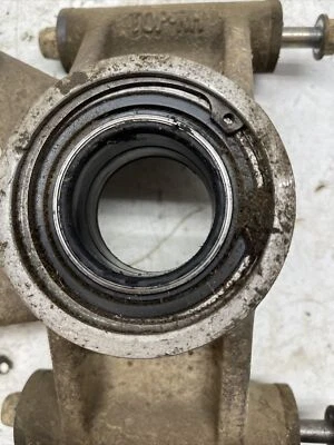 Polaris Sportsman 850 XP 2009 dirección asistida eléctrica husillo trasero derecho/portador de nudillos Foto 1 de 3