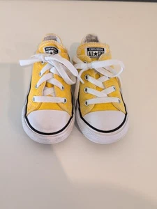 Lightly Worn Converse All Star Yellow Low Top Kid Sneakers - Picture 1 of 6