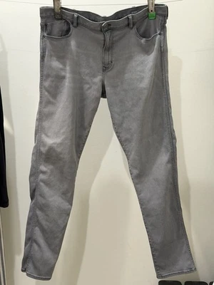 Pantalones de mezclilla ajustados grises Banana Republic Traveler 40x36 para hombre Foto 1 de 4