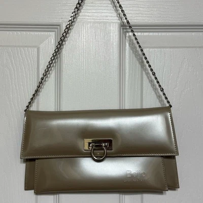 Bolso de Mano Beijo Bolso sin asas Bolso de Hombro Champagne Charol Vintage Cadena Plateada Foto 1 de 4