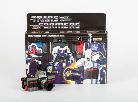 Transformers G1 Camera Reflector reissue brand new MISB Gift Cover