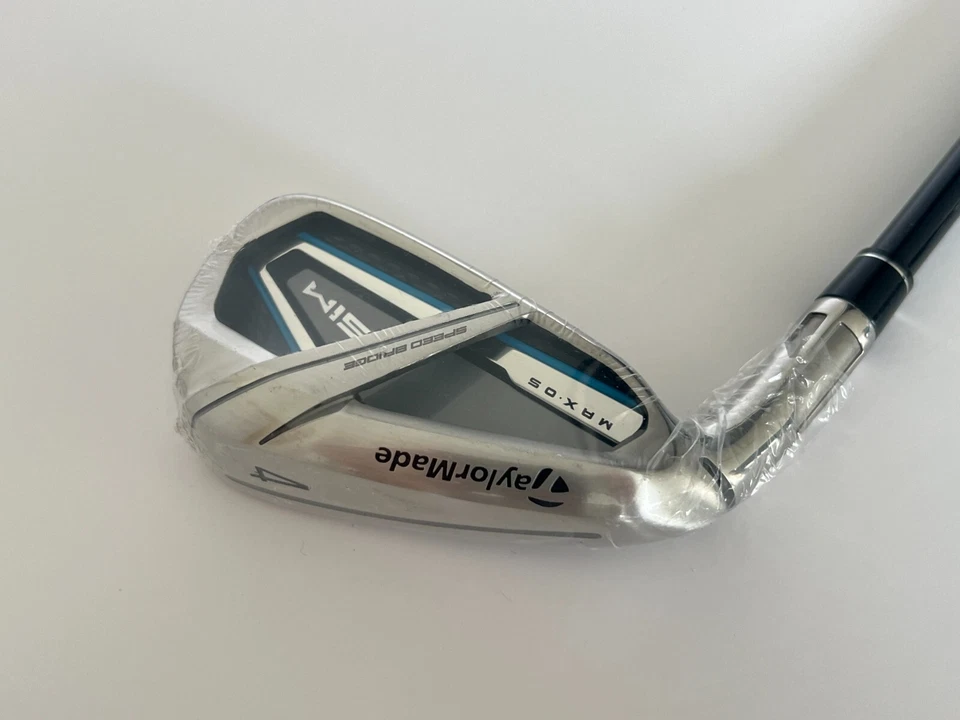 LEFT HANDED TAYLORMADE SIM MAX OS 4 IRON REGULAR FLEX GRAPHITE SHAFT - Image 1 of 4