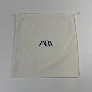 Zara White Logo Drawstring Small Accessory Bag Brand New 14” x 14” - Foto 1 di 7