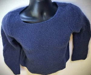 VINCE Sz Medium 100% Cashmere Pullover Womens Crew SOFT Boat Neckline - Picture 1 of 12