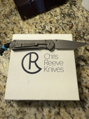 Chris Reeves Small Sebenza 31 Plain MAGNACUT KNIFE  S31-1000 - Image 1 of 4