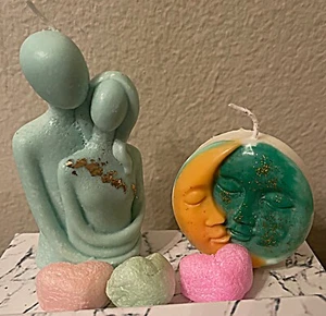 handmade soy female body and rose ball gift set - Picture 1 of 2