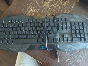AULA Be-Fire Wired Gaming Keyboard With LED Blue Backlight Tested - Picture 1 of 4