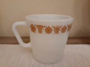 Vintage Pyrex Coffee Cup White Butterfly Gold Flowers Tea Mug Milk Glass 8 OZ - Picture 1 of 4