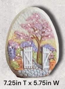 Sm Egg w/ Gate Scene Unpainted Ceramic Bisque Ready To Paint - Imagen 1 de 1