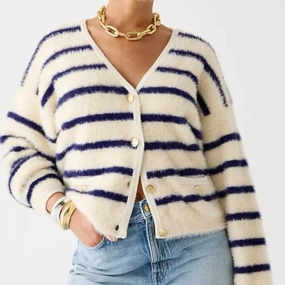Cárdigan By Together a rayas difuso cuello en V botón delantero para mujer mezcla de lana mediana Foto 1 de 4